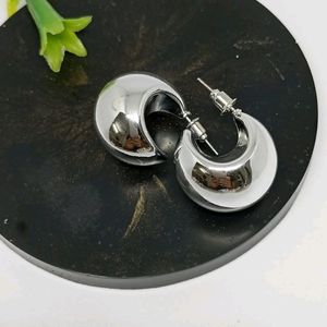 Hoops Moon Shape In Silver