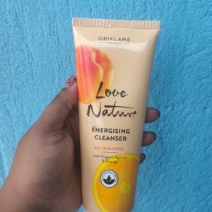 Oriflame Love Nature Orange & Apricot Face Wash