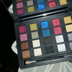 Highly Pigmented Eyeshadow Palallete