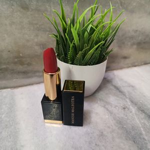 Manish Malhotra Hi Shine Lipstick