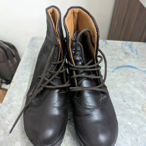 Brown Leather Ankle Boots With Block Heel