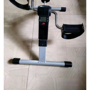 MINI CYCLE FOR EXERCISE PURPOSES AND WEIGHT LOSS