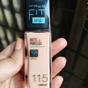 Maybelline Fit Me Matte Poreless 16H Oil Control Spf22