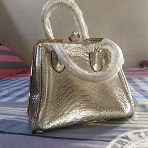 hand bag completely new ..not even used once