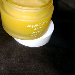 Aqualogica Night Gel