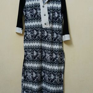 Black And White Long Kurti With Three Fourth Sleev