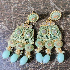 Mint Green Choker Set With Earrings And Mang Tika