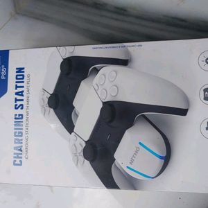 NEW WITH TAG NITHO CHARGING STATION FOR PS5