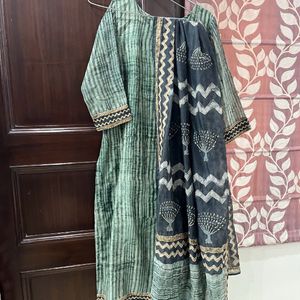 Green Shirt With Dupatta Wit Kantha Highlight