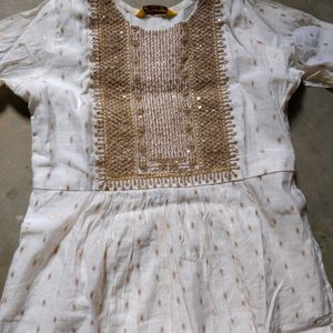 Women Like New Kurta Set