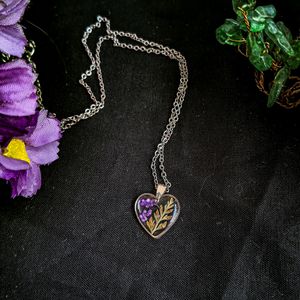 Resin Real Flower And Leaf Necklace
