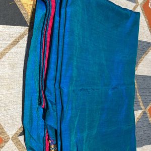 Peacock Blue Saree With Pink Border ( No Blouse )