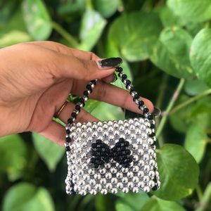 AirPods Pro Beaded Bag