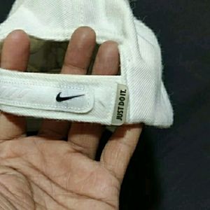 Man Nike Cap