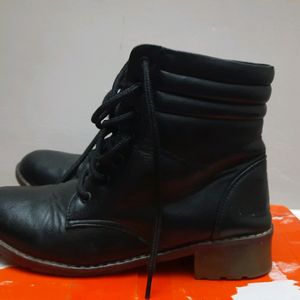 BLACK BOOTS- CASUAL