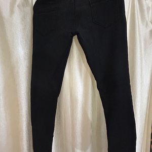 M+1 Black skinny jeans