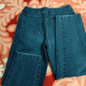 Straight Fit - 28 Waist Blue Jean