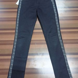 (J-06) 28 Size High Waist 2 Pc Combo Jeans