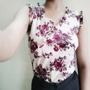 Floral Print Top With Crisscross Detail