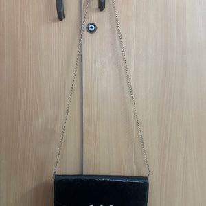 Handbag With Chain