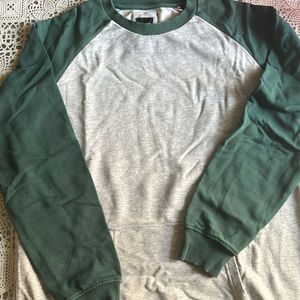 Grey Green Sweatshirt