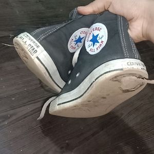 Converse shoe