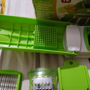 Vegetable Chopper With Chopping Board