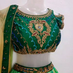 Banarsi Lehenga Choli ✨