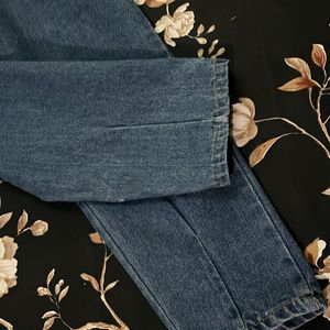 Dark Blue Mom Fit Jeans!!