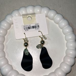 Black earrings