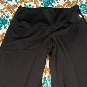 IZOD Gym flared Pants For Regular Used