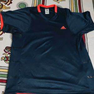 Original Adidas Tshirt Of XL Size