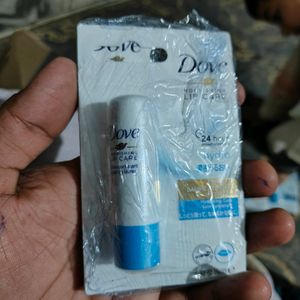 DOVE  LIP CARE