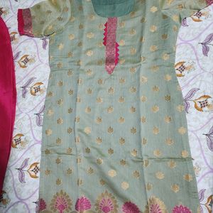 Silk Kurta Set At Flat 800 Rs