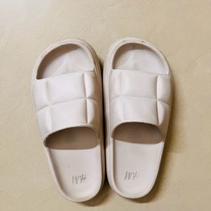 H&m  White Slides