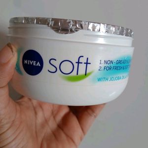 New Nivea Soft Moisturizer