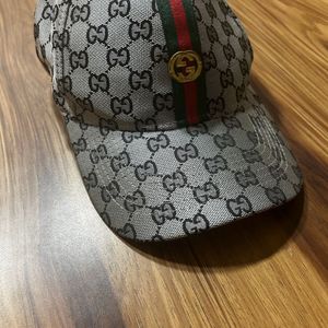 Gucci Cap And Guess Tshirt Combo(Original)