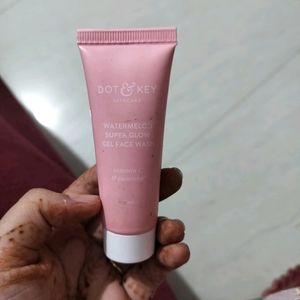 Dot&Key Watermelon Super Glow Gel Face Wash