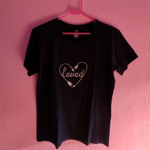 Casual "Loved" Tshirt 👕