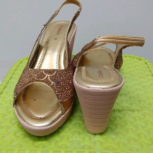 KHADIMS Gold Sequin Heels