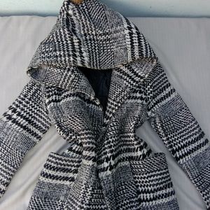 New Korean Black And White Stripped Long Coat