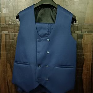 Three Piece Suit For Men's .