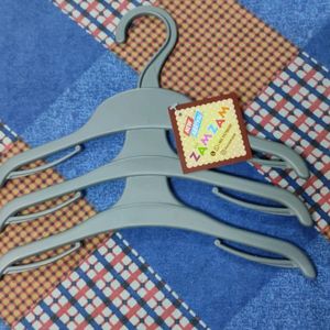 Kids Hanger Set Of 12