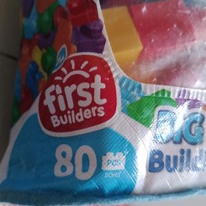 Mega Building Blocks Of 80 Pcs From Fisher Price.