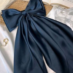 Dreamy Scarf Bow