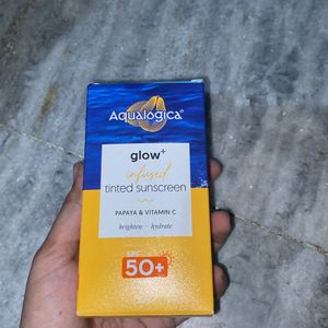 Aqualogica Tinted Sunscreen