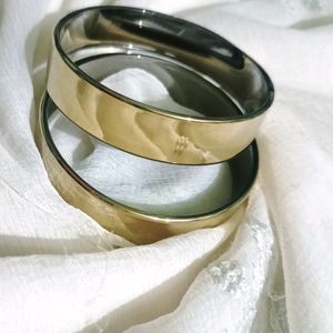 Trendy Glass Bangles