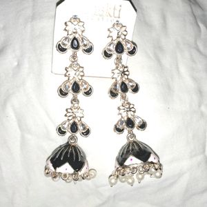 Black &white Jhumka