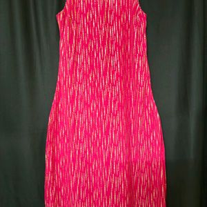 Dark pink kurta in georgette.