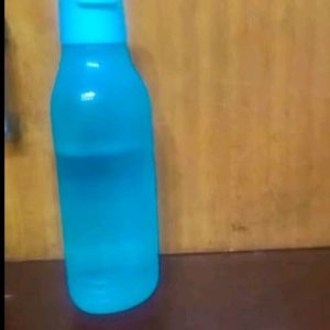 Tupperware Bottle